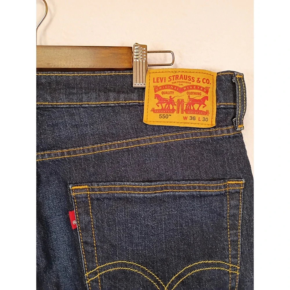 Levis slip into